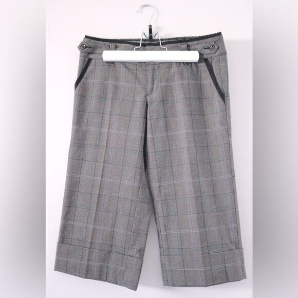 Guess Jeans Dark Gray & Black Stretch Bermuda Shorts - Picture 1 of 6